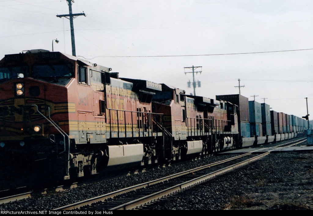 BNSF 5451 West